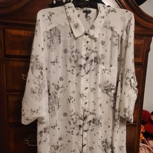 Torrid Chiffon Skull Tunic sz 3